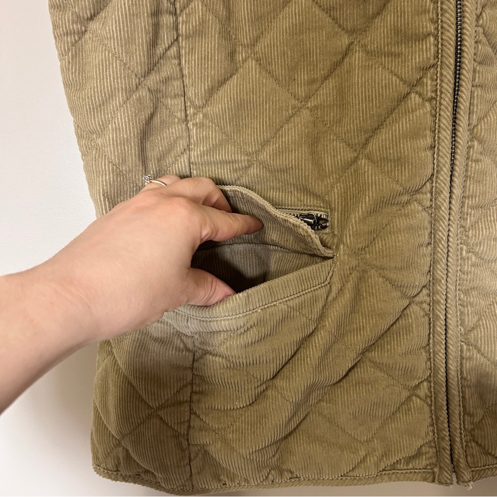 Eddie Baur Vintage Brown Corduroy Quilted Vest Size Large - Picture 4 of 9